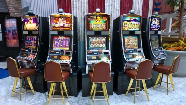 Poker Indonesia multi-table interface on balai toto mobile